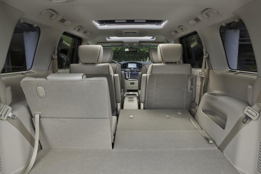  Nissan Quest 2011 года  (фото 16 из 32)